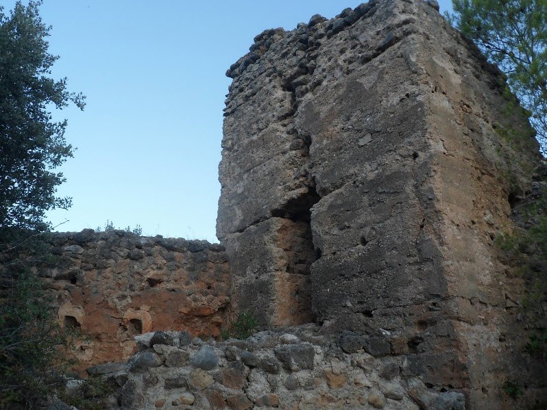 Ruinas del Castillo de Bujaraiza, Spain